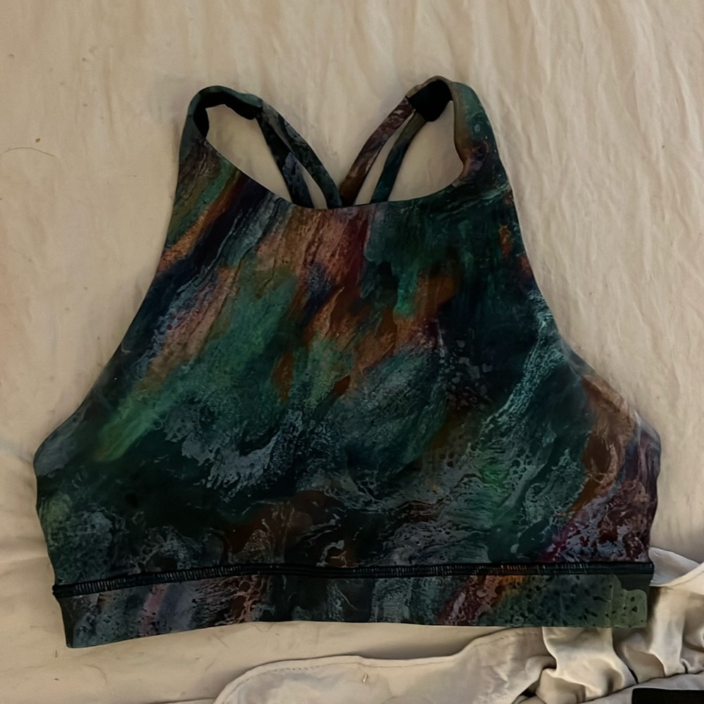 Lulu🍋 Sports Bra